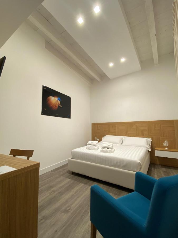 Star Suite ตารันโต ภายนอก รูปภาพ